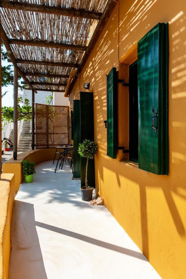 Atlantis Houses Chalki Town Dış mekan fotoğraf