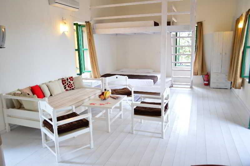 Atlantis Houses Chalki Town Dış mekan fotoğraf