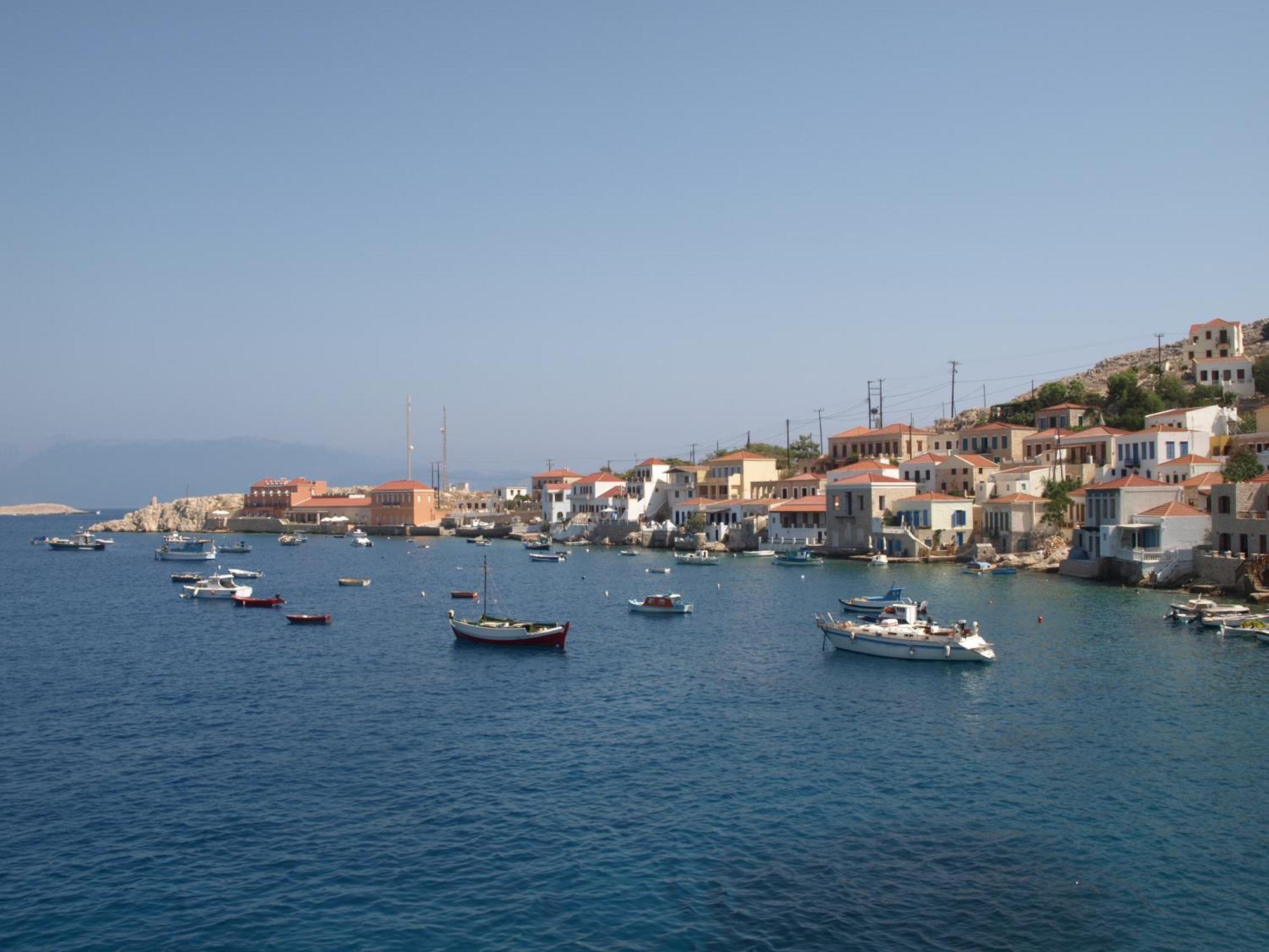 Atlantis Houses Chalki Town Dış mekan fotoğraf